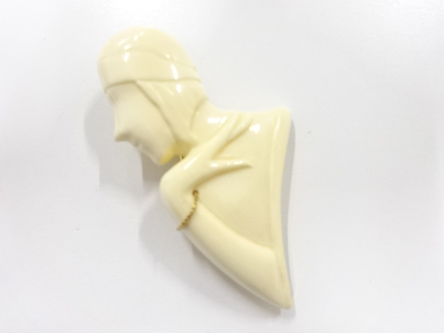 アンティーク　象牙　ブローチ　約10.23g